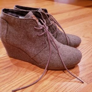 Toms Wedge Bootie -NWOT (no box)